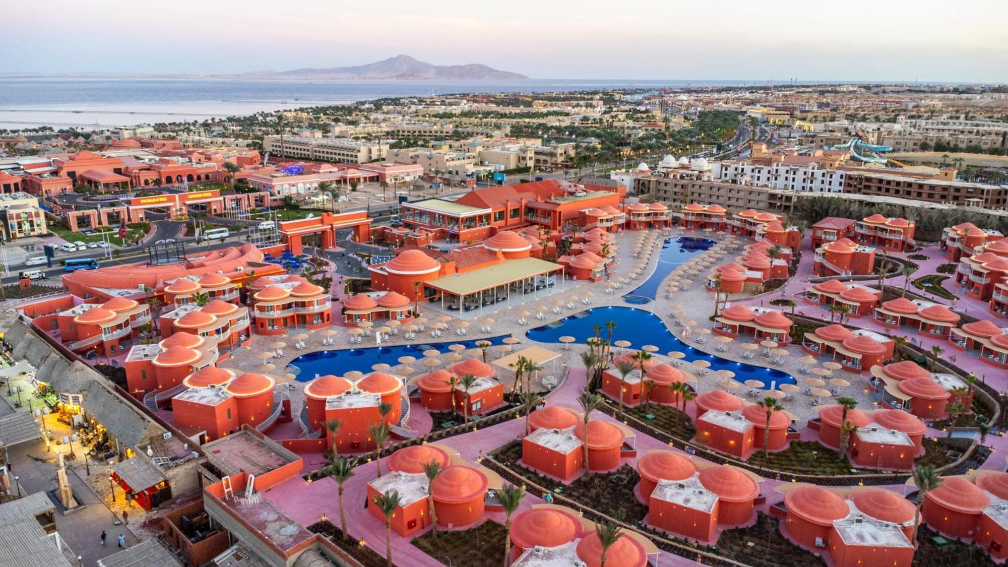 Pickalbatros Laguna Club Resort Sharm El Sheikh Екстериор снимка Aerial view of the resort